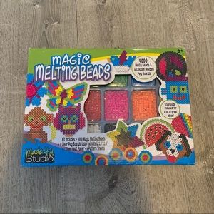 NWT Magic Melting Beads Kids Craft Set New In Box